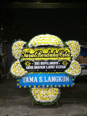 Papan Bunga Duka di Pangumbahan